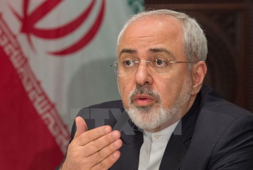 Иран призвал Запад принять конкретные шаги к снятию экономических санкций - ảnh 1